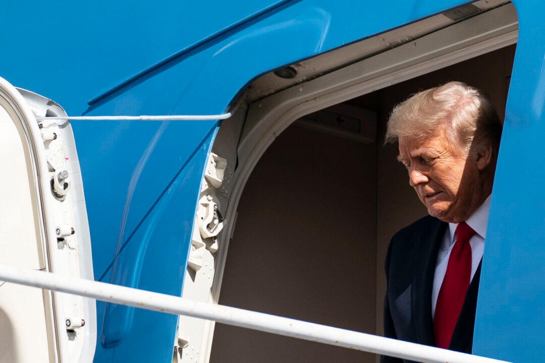 House Poised to Send Trump Impeachment Article to Senate, Durbin Says
