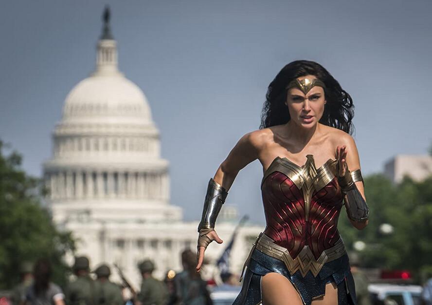 Wonder Woman (Gal Gadot) chases down bad guys in Washington, in "Wonder Woman 1984." (Warner Bros.)