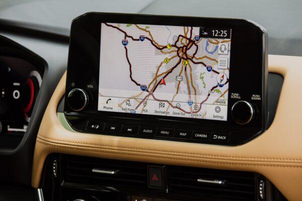 9-inch touchscreen with navigation. (Courtesy of Nissan)