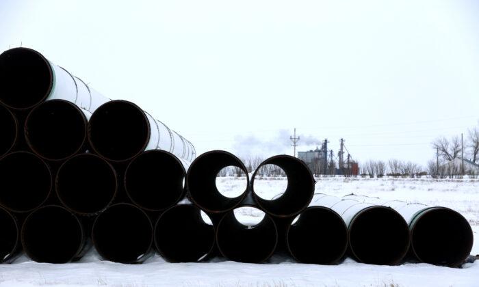 Republican Senator: Canceling Keystone XL Means Oil Goes to China, Other Countries, or Less Safe Rail