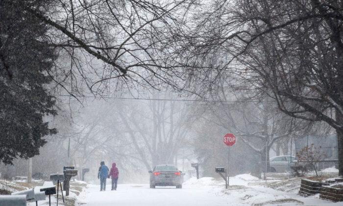 Storm Threatens Midwest With Heavy Snow, Travel Disruptions