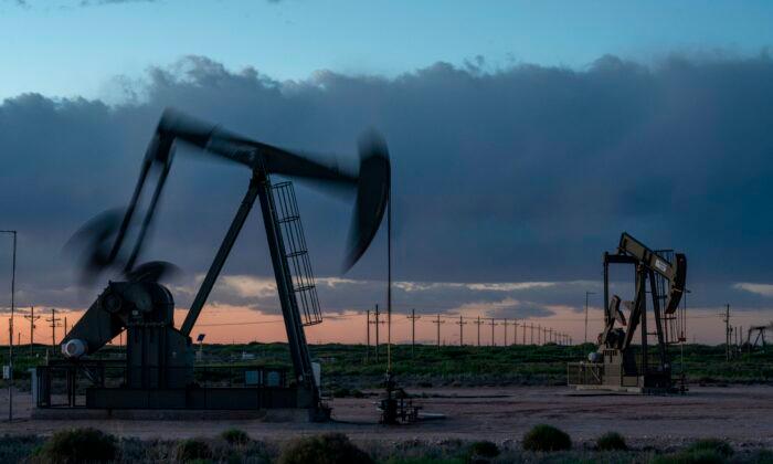 Widespread Concern in New Mexico as Biden Halts New Oil, Gas Leases