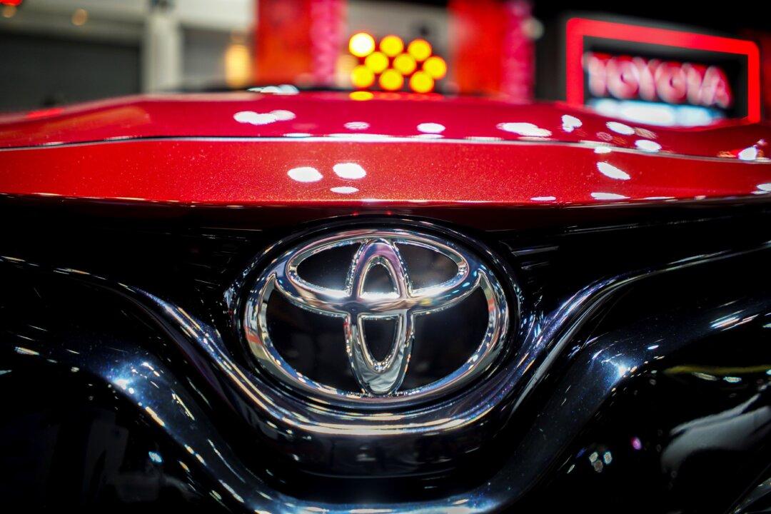 US Probing Engine Fires in Nearly 1.9 Million Toyota RAV4 SUVs