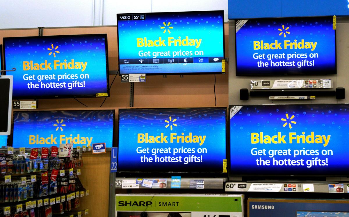 Walmart Plans Big Push to Challenge Amazon on Advertising