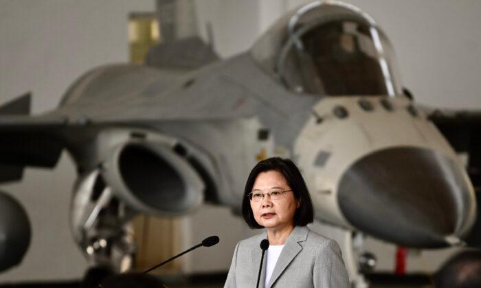 US Voices Support for Taiwan After Beijing Threatens War