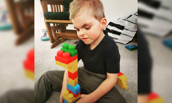 Mom of Autistic Boy Writes ‘Thank You’ Blog to Little Girl Classmate Who ‘Likes Him Just the Way He Is’