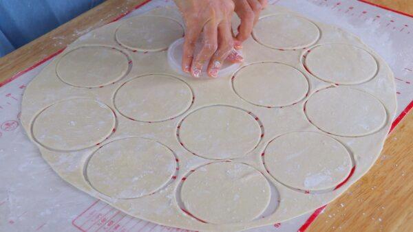 Method 3: Cut out wrappers from one large, thin sheet of dough. (CiCi Li)