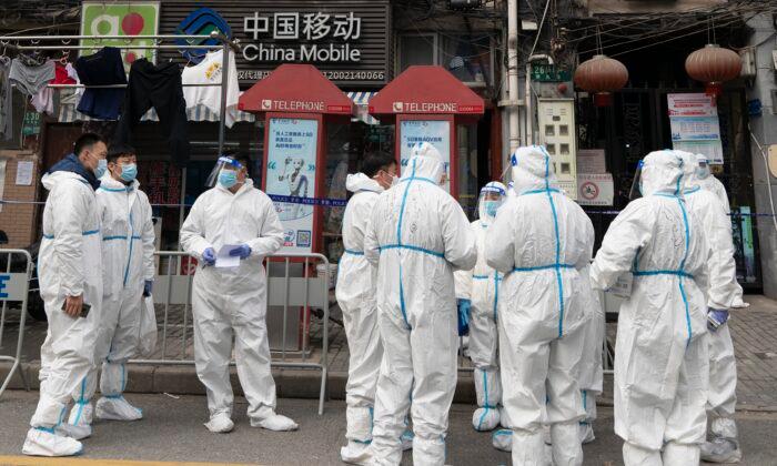 New COVID-19 Cases Reported in Shanghai; More Than 20 Major Hospitals Shut