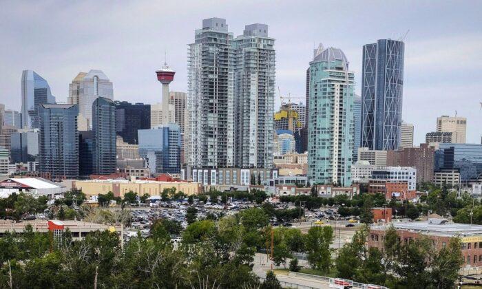 Calgary Brings in Water Restrictions Due to Record Low Flows in Rivers Through City