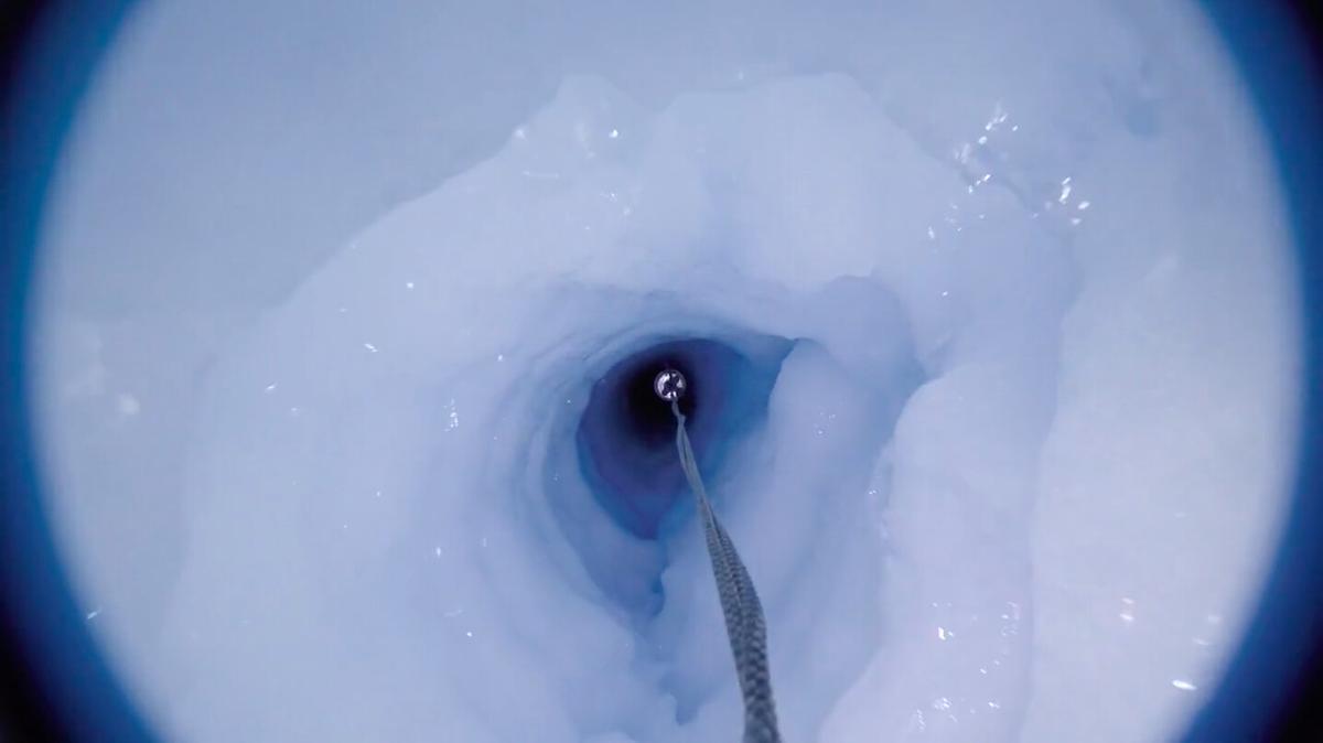 The 900-meter-deep Filchner-Ronne Ice Shelf bore hole on the southeastern Weddell Sea (Courtesy of British Antarctic Survey)