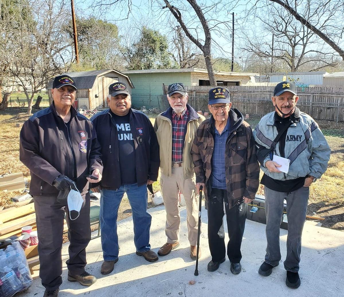 Alfred Guerra (second from right) with veterans from the Purple Heart team, First Baptist Church of San Antonio, and Broken Warriors' Angels. (Courtesy of <a href="https://www.facebook.com/soldiersforchrist12">Fred Alvarado</a>)