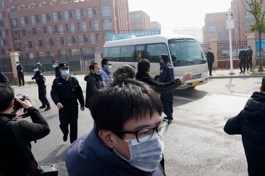 WHO Team Visits Wuhan Virus Lab at Center of Speculation