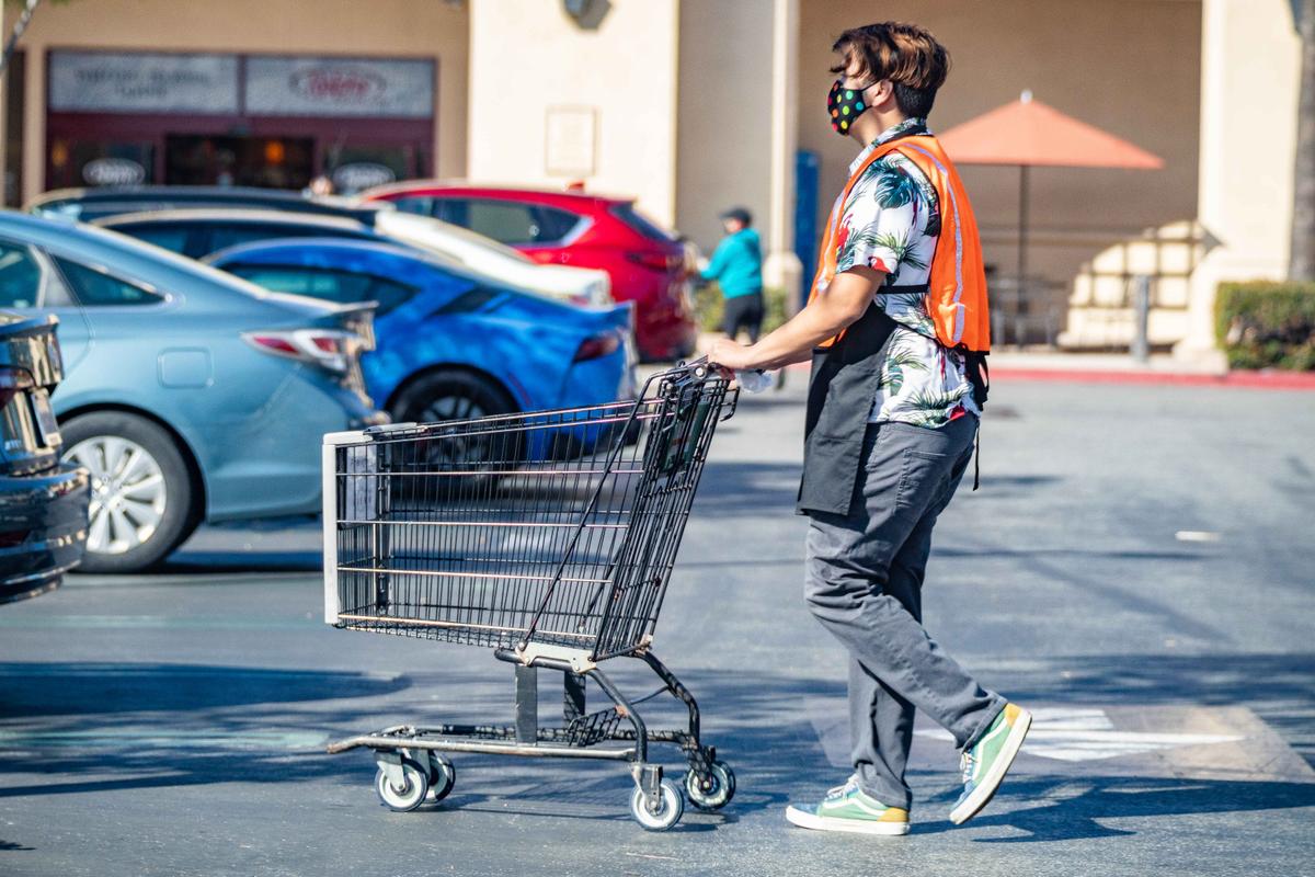 Irvine Will Consider ‘Hero Pay’ for Grocery Store Workers