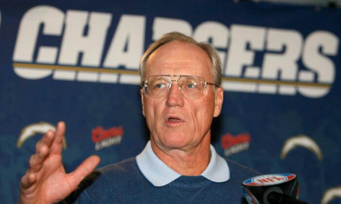 Marty Schottenheimer, NFL Coach With 200 Wins, Dies at 77