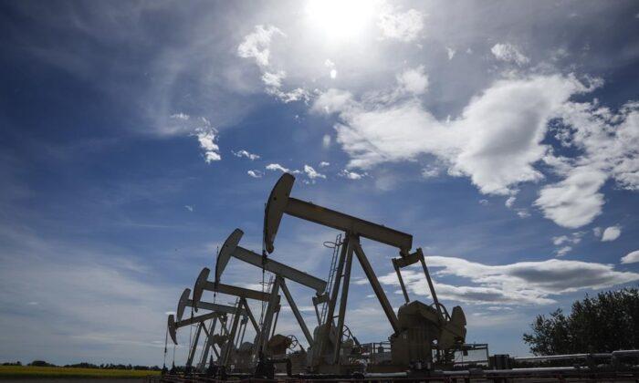 Judge to Hear Alberta Oil Inquiry Challenge