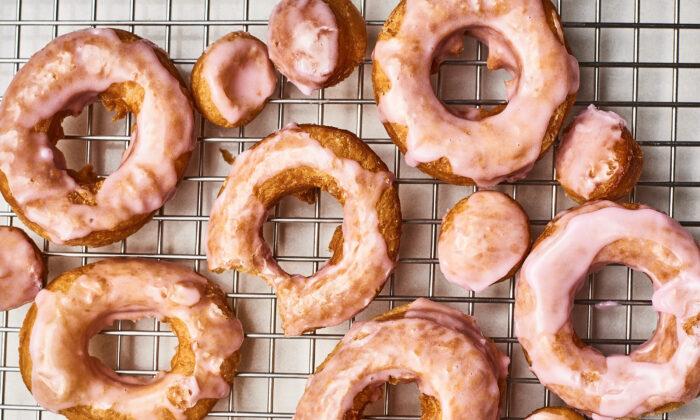 30-minute Puff Pastry Glazed Doughnuts Are the Ultimate Lazy Breakfast