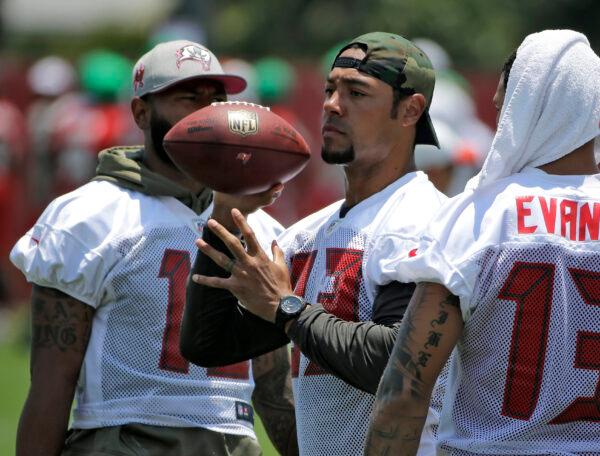 Tampa Bay Buccaneers wide receiver Vincent Jackson (83) attends drills at an NFL football minicamp in Tampa, Fla on June 14, 2016. (Chris O'Meara/AP Photo, File)