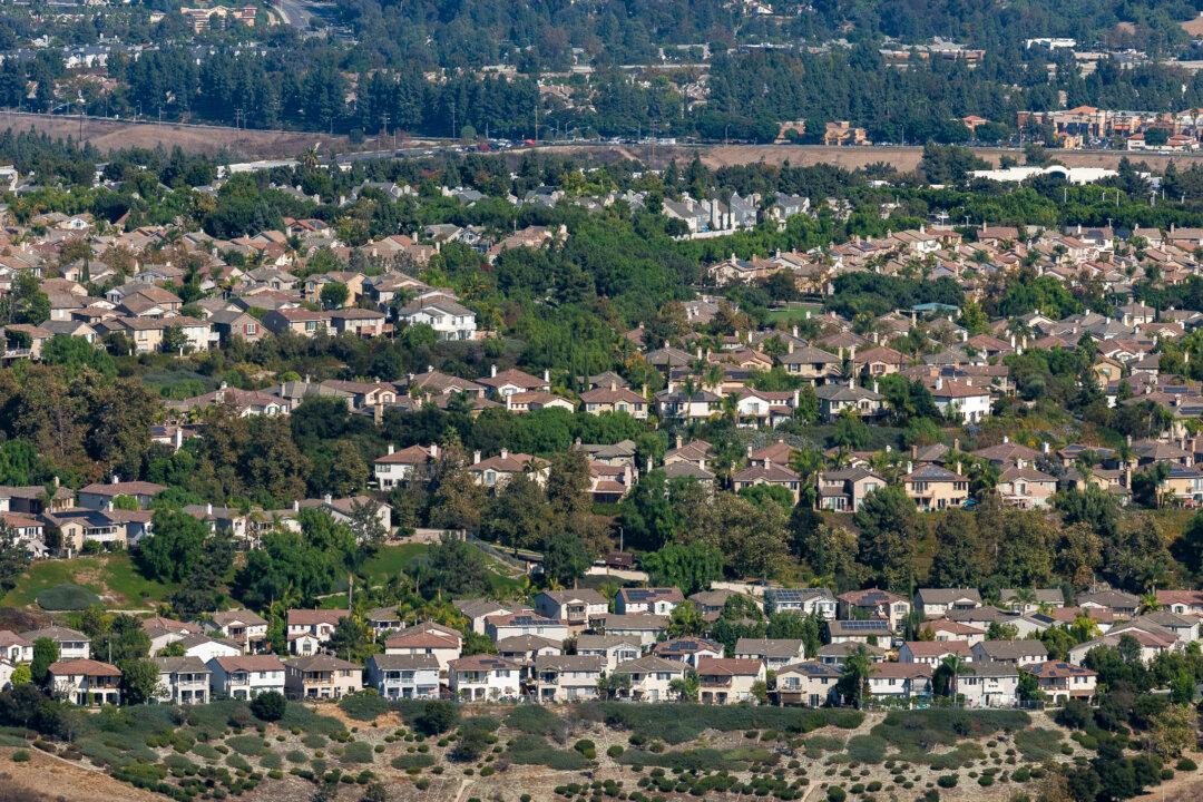 Orange County Supervisors Discuss New $7.7 Billion Budget