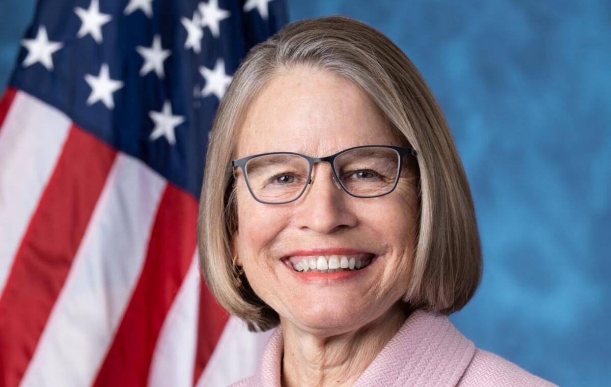 House Democrats to Challenge Seating of Iowa GOP Rep. Miller-Meeks