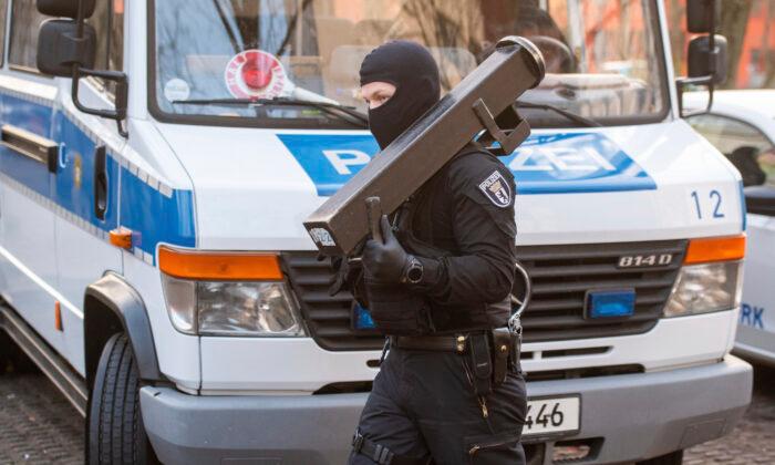 German Police Raid Suspected Islamic Extremists in Berlin