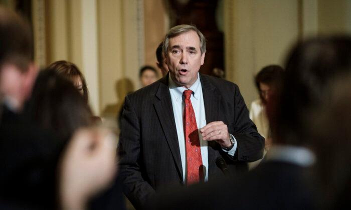 Senate Democrat Jeff Merkley: Situation at Border ‘Approaching a Crisis’