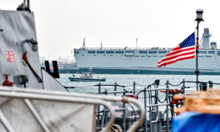 2 US Navy Ships Head Back to Port After CCP Virus Outbreaks Onboard