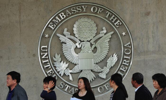 US Continues Visa Restrictions for Students From China’s Military-Affiliated Universities