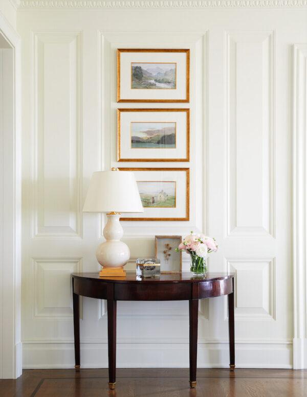 As Howard writes in her book, she uses antique mahogany furniture as a "perfect foil" for the soft, pastel color palette. (Max Kim Bee)