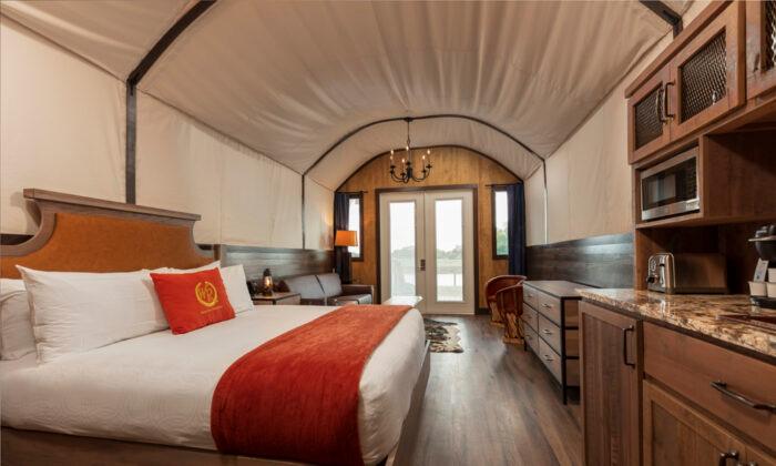 5 Great Places to Go Glamping