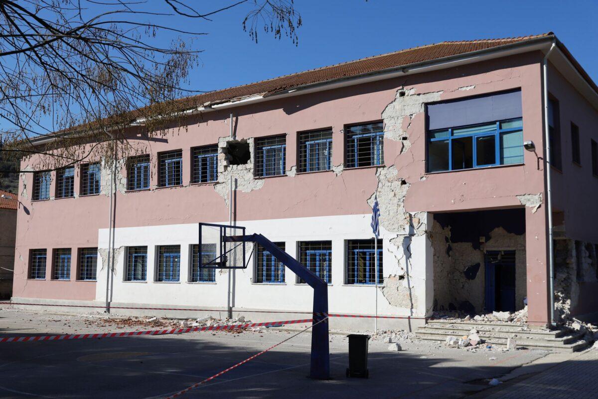 Damage is seen on the building of a primary school after an earthquake in Damasi village, central Greece, on March 3, 2021. (Vaggelis Kousioras/AP Photo)