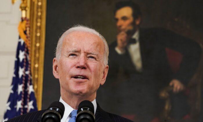 Biden: States Should Vaccinate Teachers Against COVID-19 by End of March