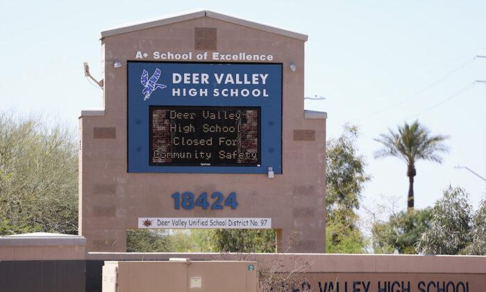 Arizona School Board Member Apologizes for Cursing at Meeting