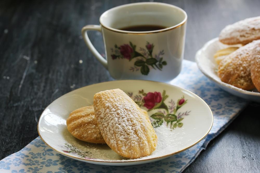 These little cakes are a perfect accompaniment to your afternoon cup of tea. (vm2002/Shutterstock)