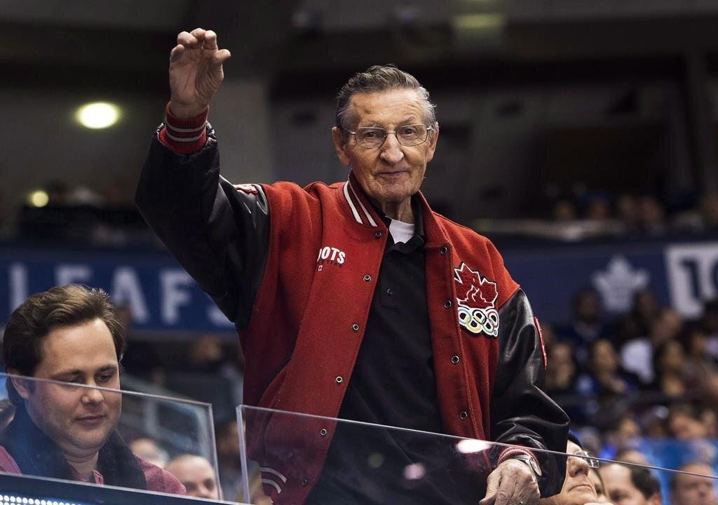 Walter Gretzky, Father of the Great One, Dies at 82