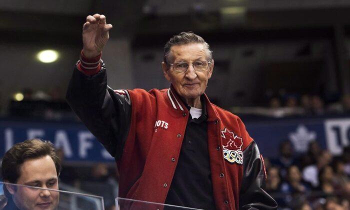 Walter Gretzky, Father of the Great One, Dies at 82