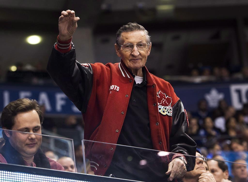 Walter Gretzky, Father of the Great One, Dies at 82