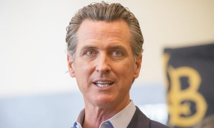 Newsom Signs $6.6 Billion School-Reopening Bill, School Year Could Be Extended