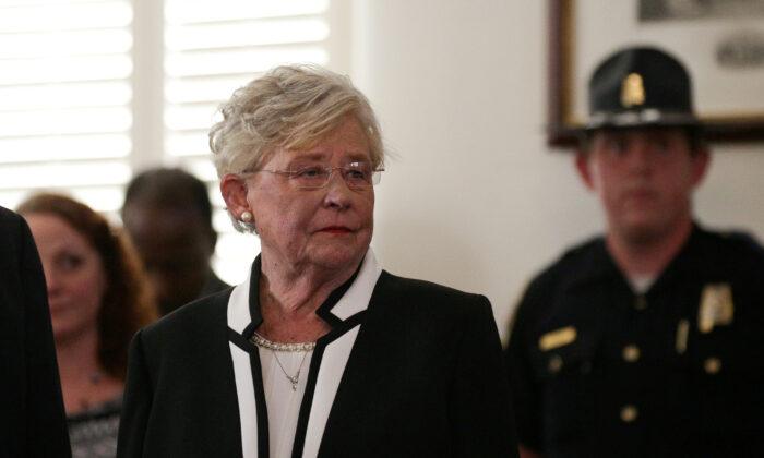 Alabama Governor Extends Mask Order: ‘We’re Not There Yet’