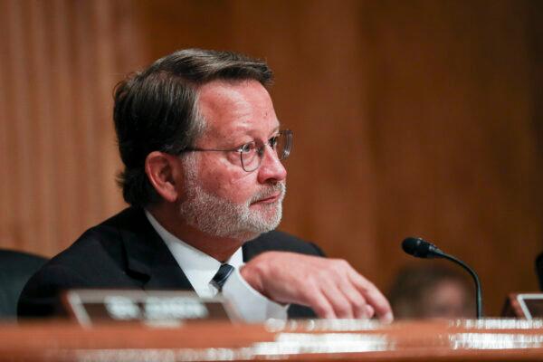 Sen. Gary Peters (D-Mich.) during a Senate Homeland Security Committee meeting in Washington on July 30, 2019. (Charlotte Cuthbertson/The Epoch Times)