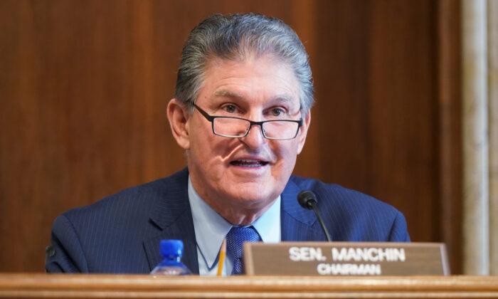Manchin Says He'll Block Biden’s Next Big Package if Republican Views Are Ignored