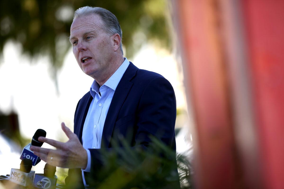 Former San Diego Mayor Kevin Faulconer campaigns in front of Abraham Lincoln High School in San Francisco, on Feb. 17, 2021. (Justin Sullivan/Getty Images)
