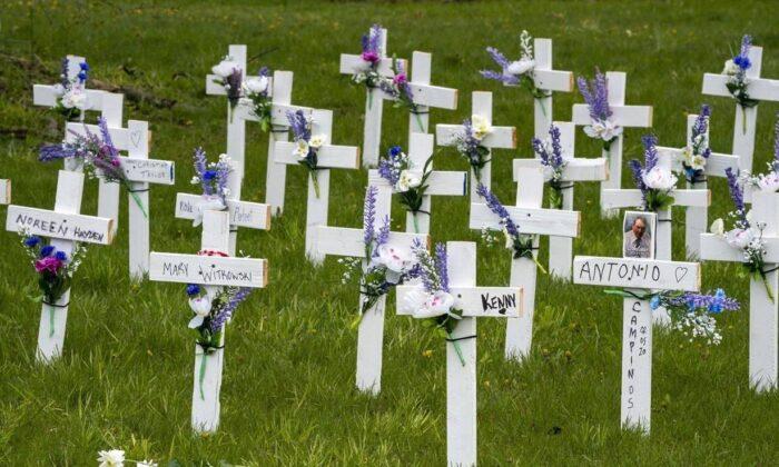 StatCan Data Estimates Nearly 14,000 More Deaths Than Expected in 2020