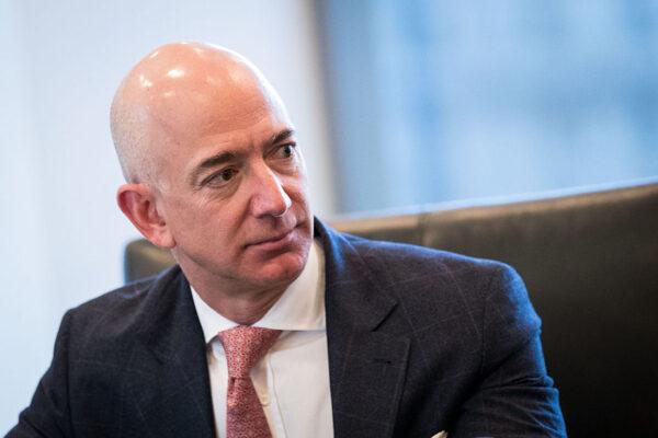  Jeff Bezos, chief executive officer of Amazon, in New York City, Dec. 14, 2016. (Drew Angerer/Getty Images)