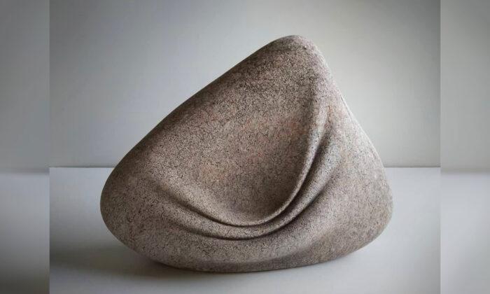 Spanish Artist Sculpts Mind-Bending ‘Soft’ Stone That Seems to Fold, Wrinkle, and Squeeze