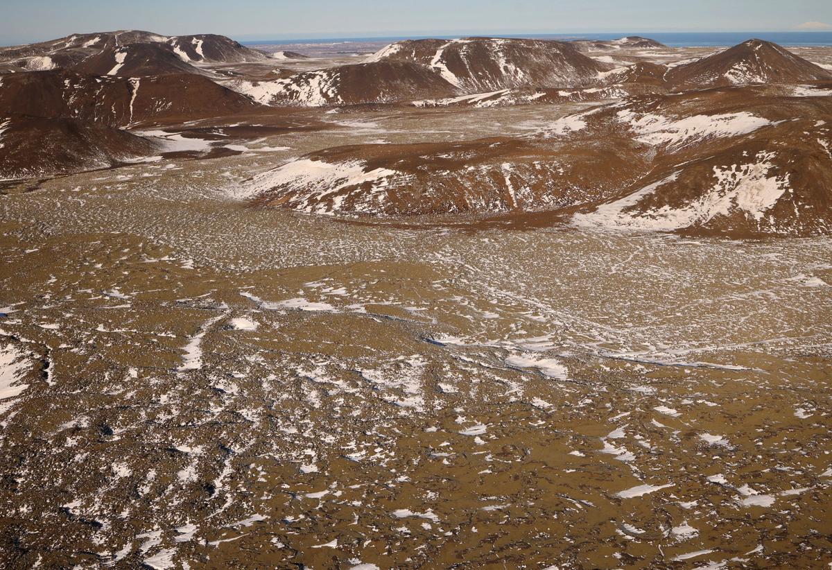Quaking in Their Beds, Sleepless Icelanders Await Volcanic Eruption