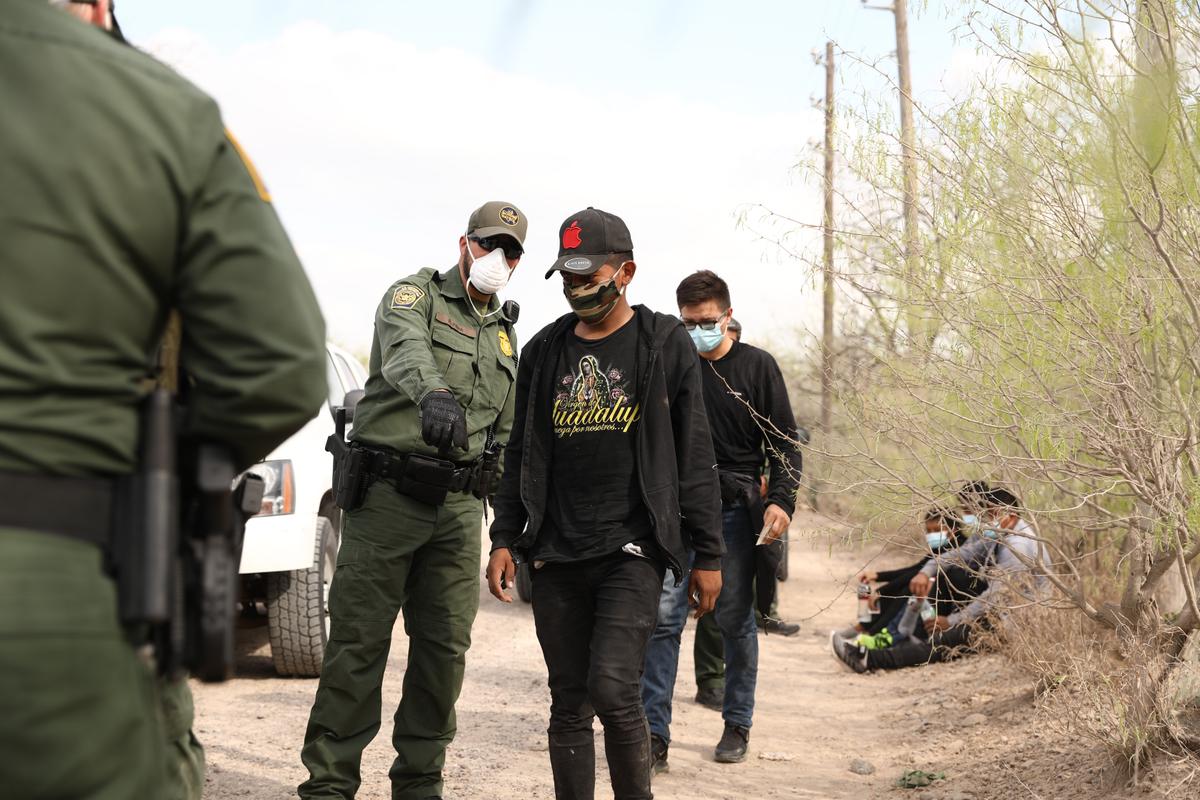 Senate Republicans Call for Hearing on Border Crisis