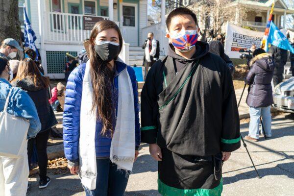 Massachusetts Representative Erika Uyterhoeven (Democrat, left) and protest organizer Olo Bayul urge Tufts University to close its Confucius Institute in Somerville, Massachusetts on March 13, 2021. (Learner Liu/The Epoch Times)