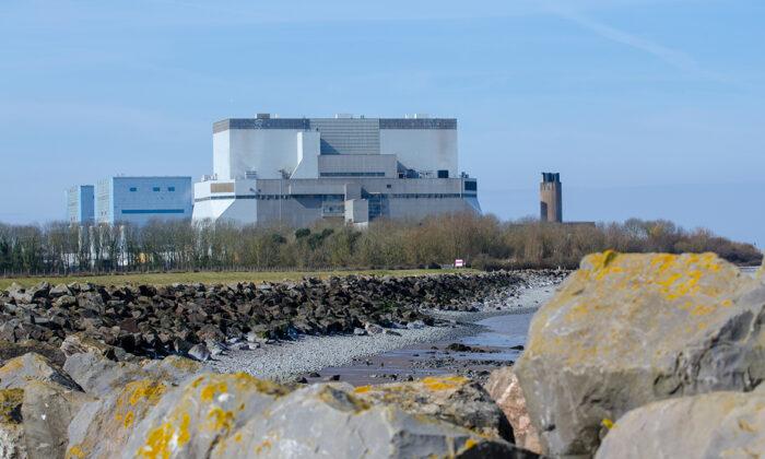 UK to Allow Hinkley Reactors Where Cracks Found to Restart