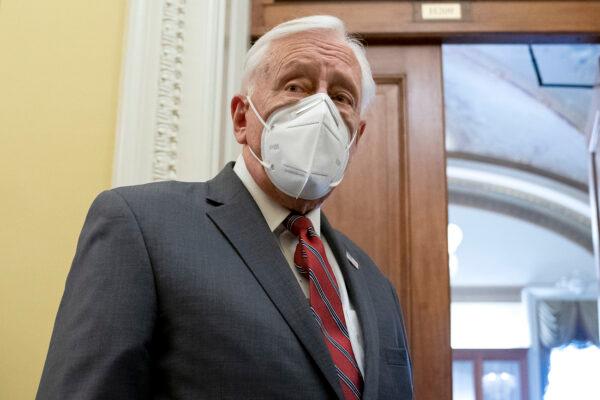 House Majority Leader Steny Hoyer (D-Md.) wears a mask while speaking to reporters at the U.S. Capitol in Washington on Jan. 11, 2021. (Stefani Reynolds/Getty Images)