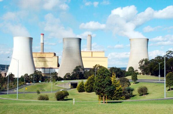 The Yallourn power station in Latrobe Valley, Victoria, on Oct. 9, 2002. (AAP Image/Julian Smith)